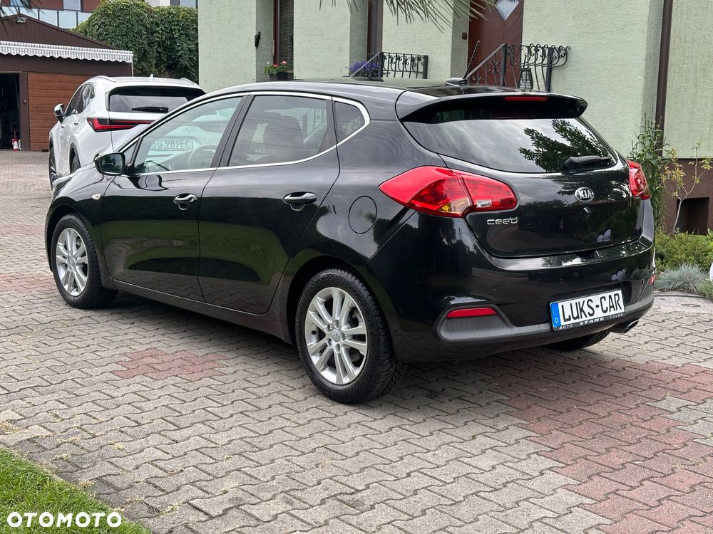 Kia Ceed 1.4 CVVT Dream-Team Edition - 3
