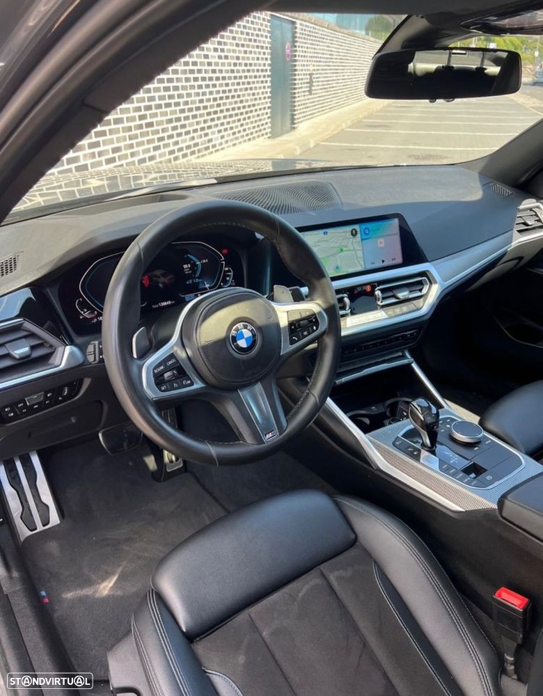BMW 330 e iPerformance Pack M - 11