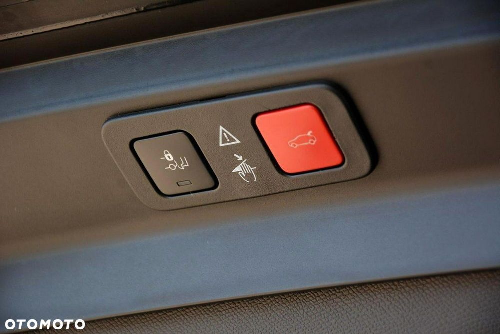 Peugeot 5008 BlueHDi 180 EAT8 GT Pack - 37