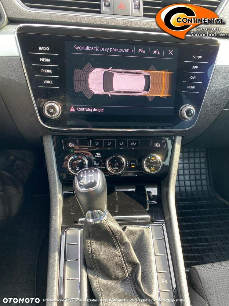 Skoda Superb 2.0 TDI Ambition - 17