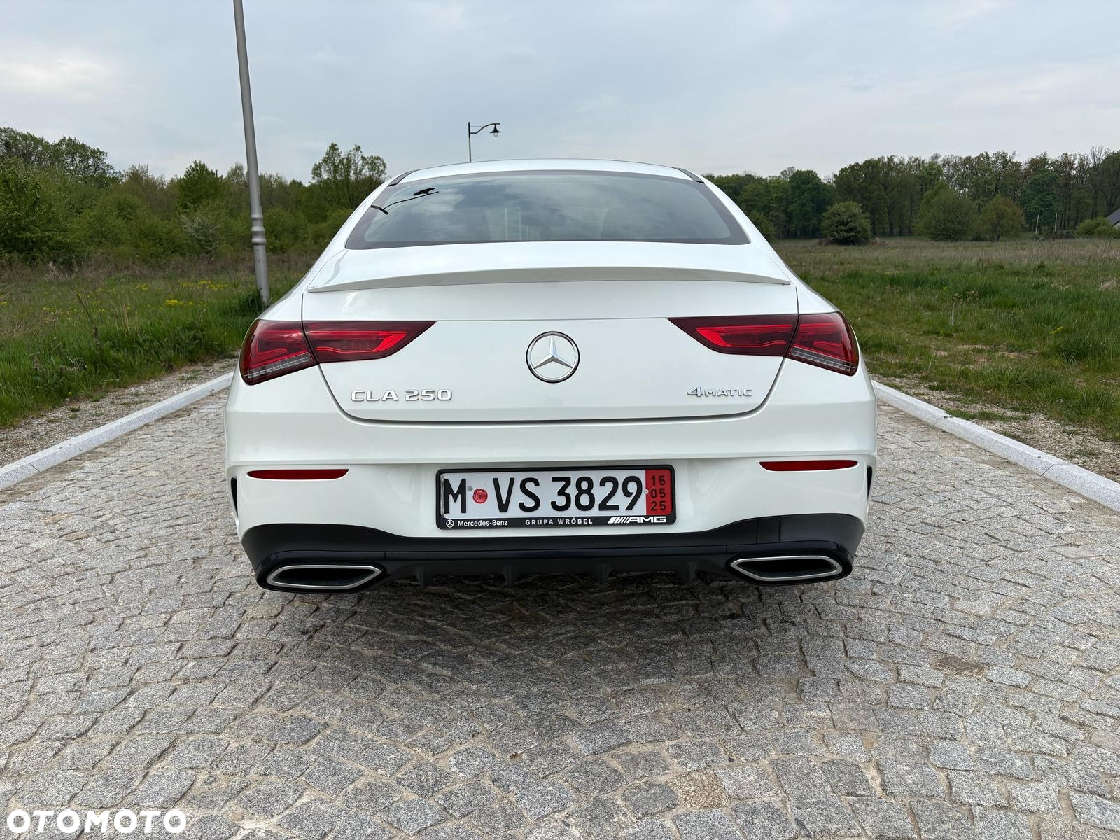 Mercedes-Benz CLA 250 4-Matic AMG Line 7G-DCT - 12