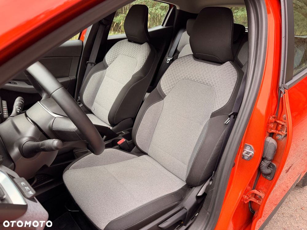 Renault Clio TCe 90 TECHNO - 12
