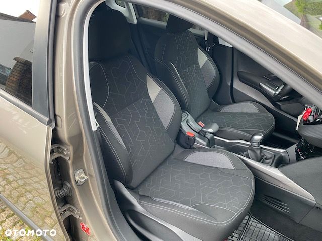 Peugeot 2008 - 14