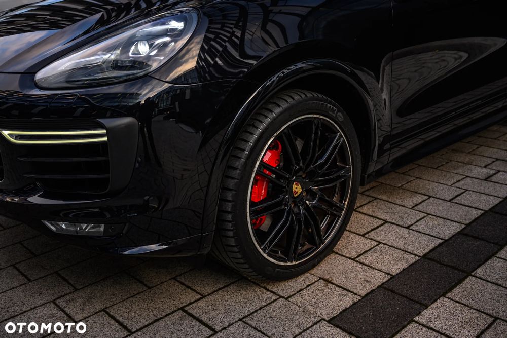 Porsche Cayenne - 10