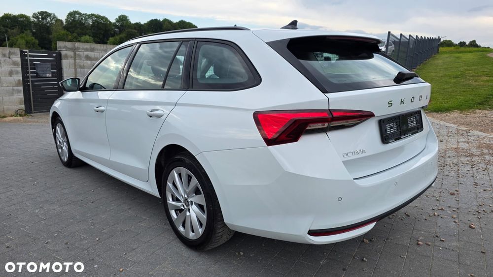 Skoda Octavia 2.0 TDI Ambition DSG - 6