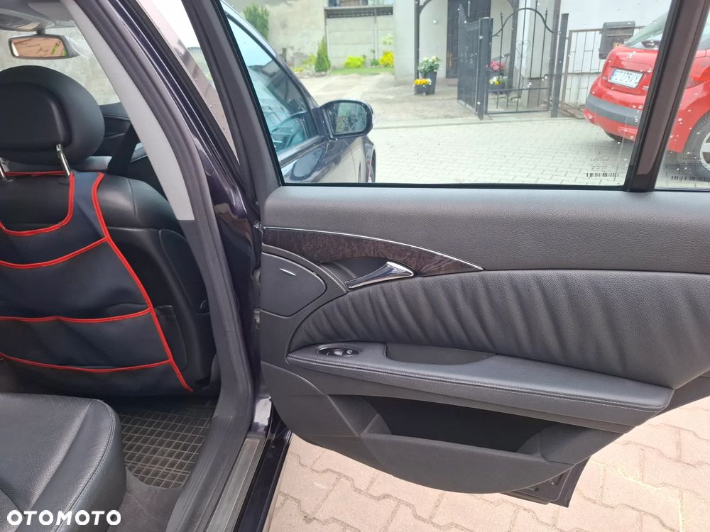 Mercedes-Benz Klasa E 320 T Avantgarde - 14