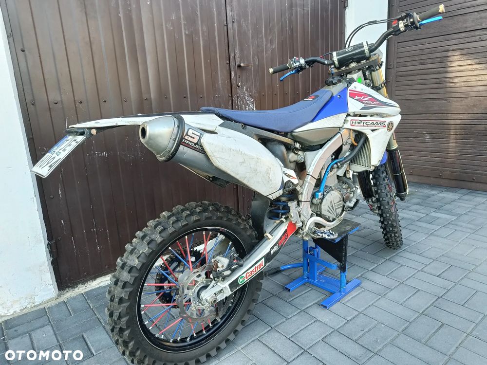 Yamaha YZF - 8