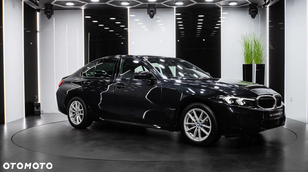 BMW Seria 3 318i Sport Line - 8