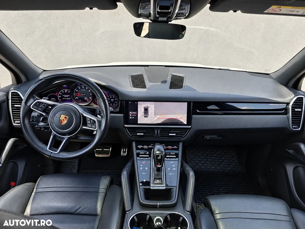Porsche Cayenne Standard - 8