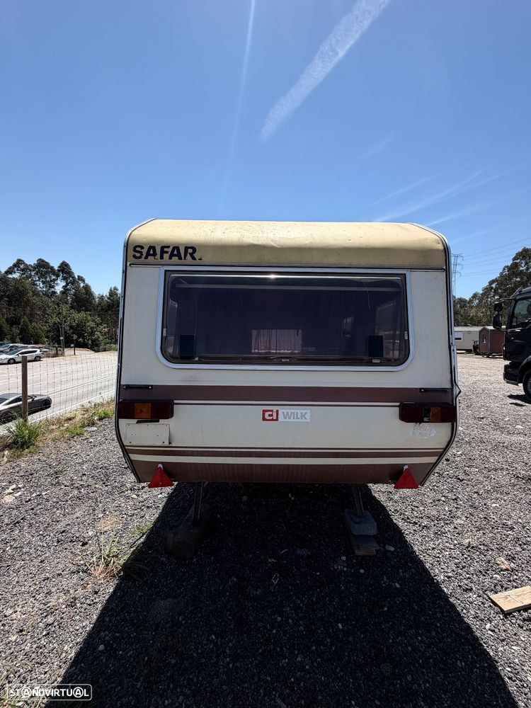 Outra não listada Caravana Nacional caravana vintege ideal para pequenos espacos equipada - 10