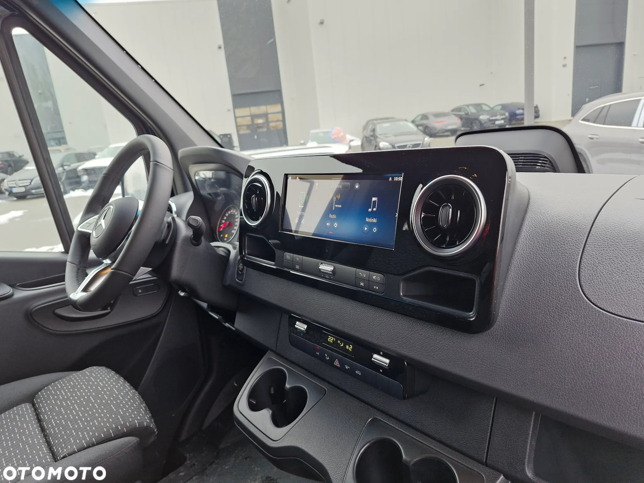 Mercedes-Benz Sprinter 319 - 15