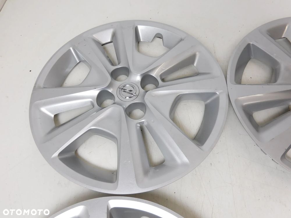 KOŁPAKI DEKLE STRUKTURALNE 15 OPEL - 2