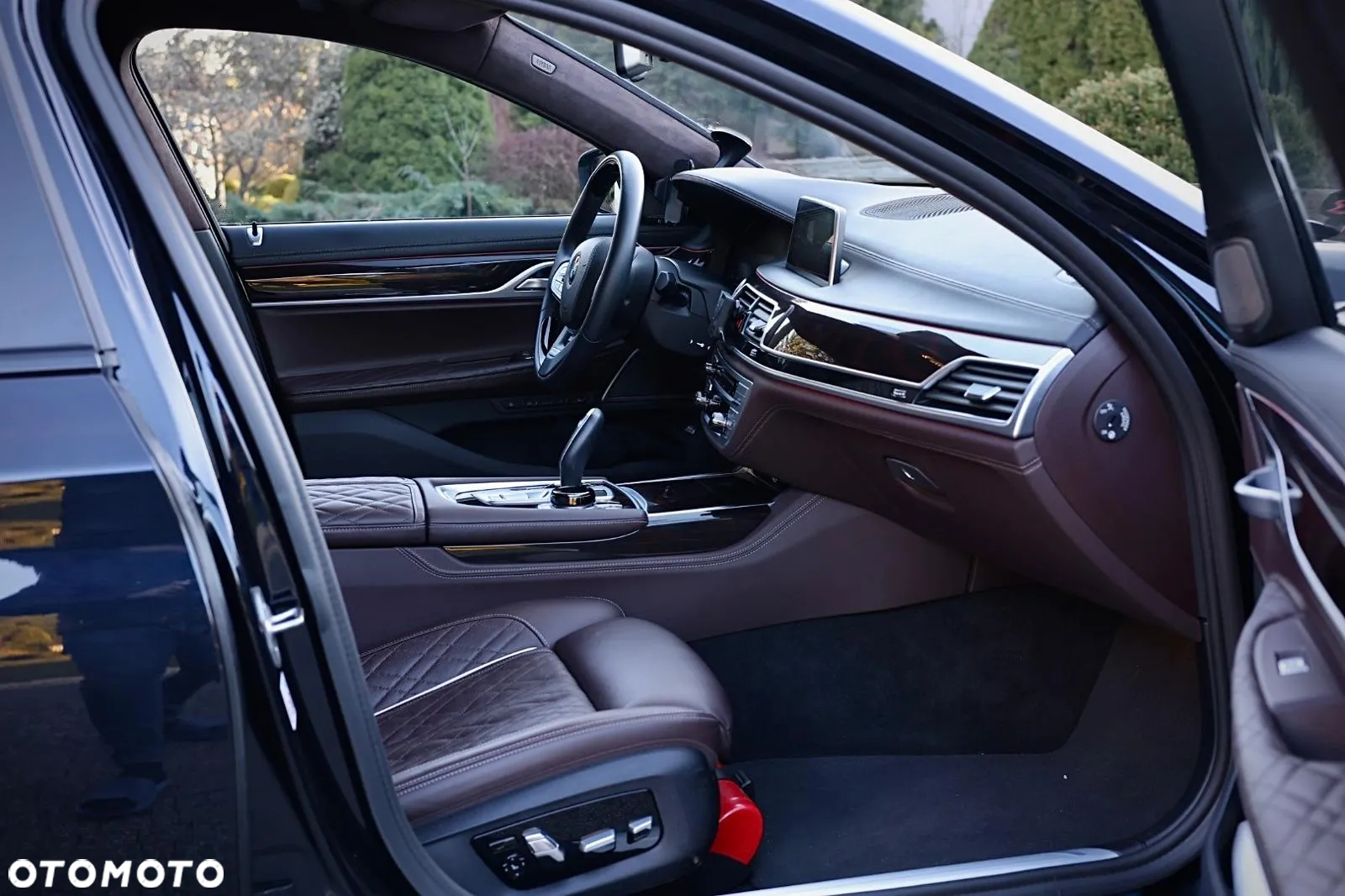 BMW Seria 7 740Ld xDrive sport - 13