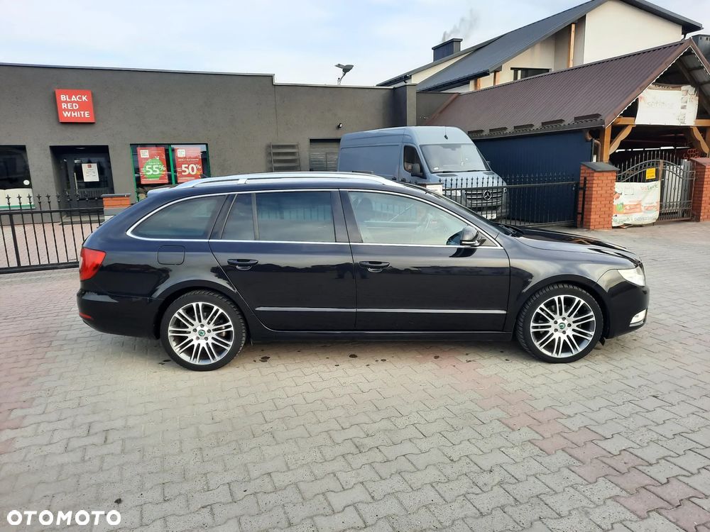 Skoda Superb 2.0 TDI DSG Exclusive - 9