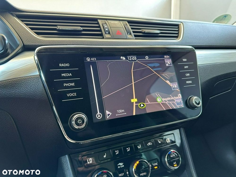 Skoda Superb 1.5 TSI Ambition DSG - 25