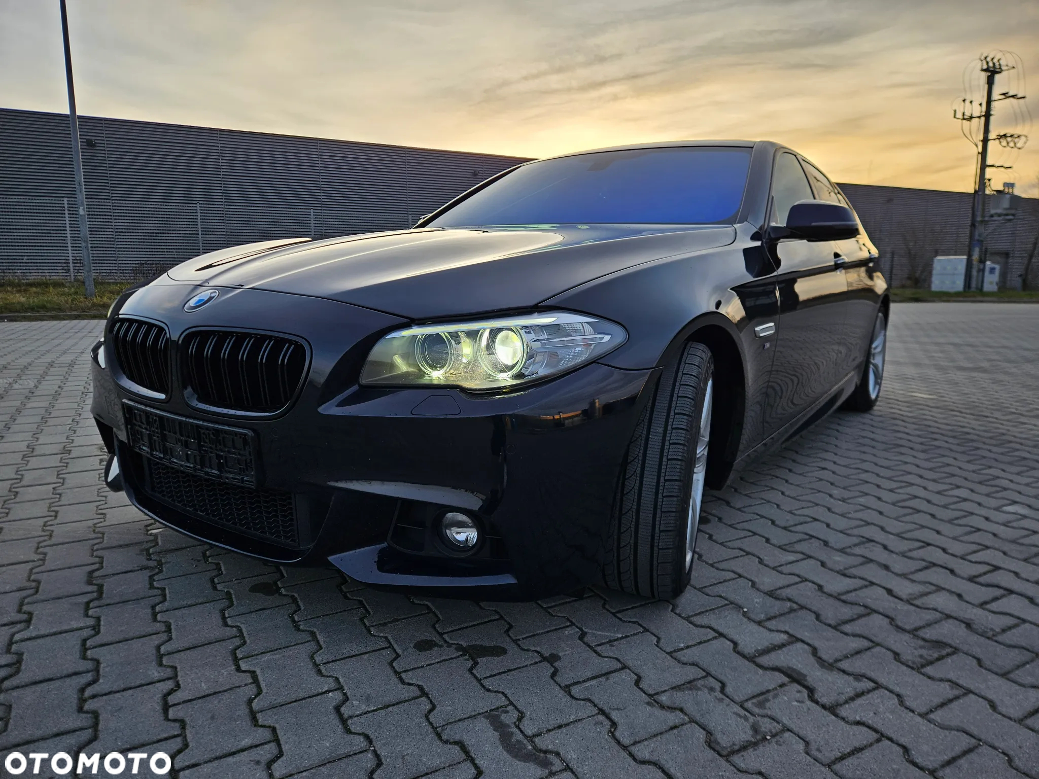 BMW Seria 5 520i Sport-Aut - 14