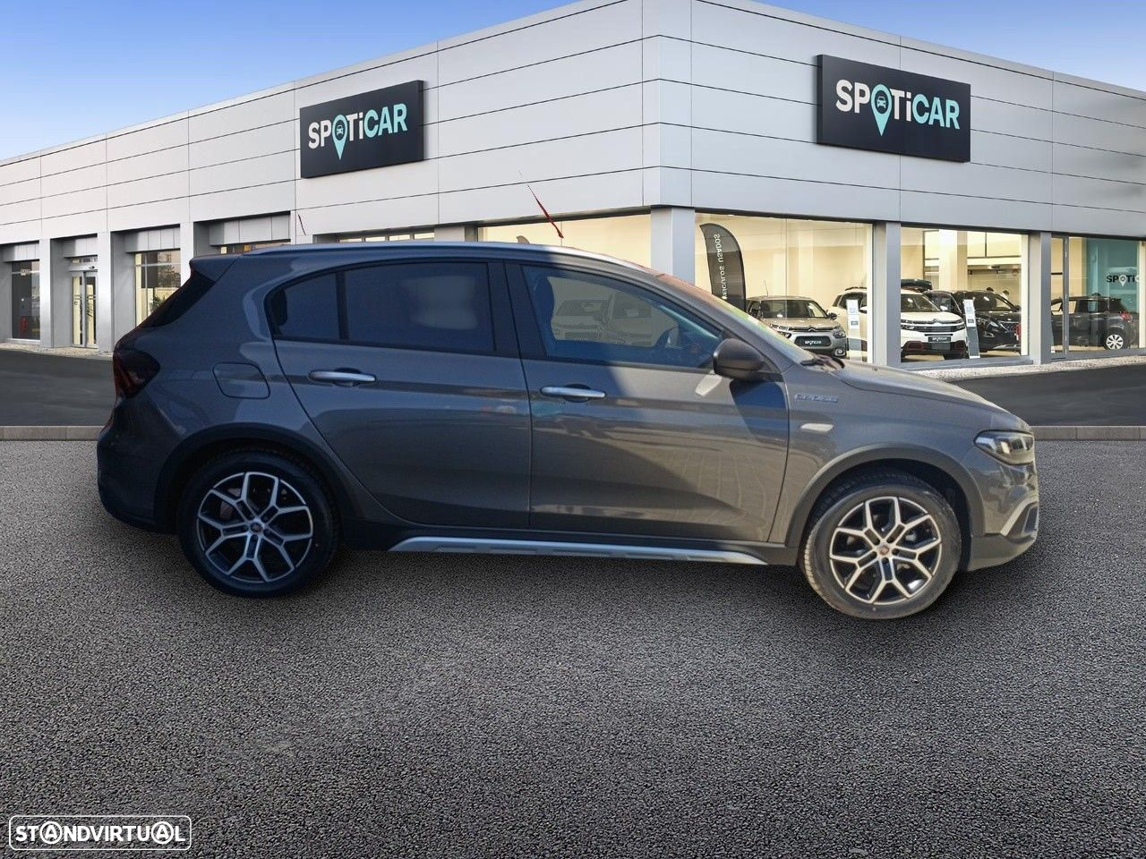 Fiat Tipo Cross 1.0 GSE T3 City - 4