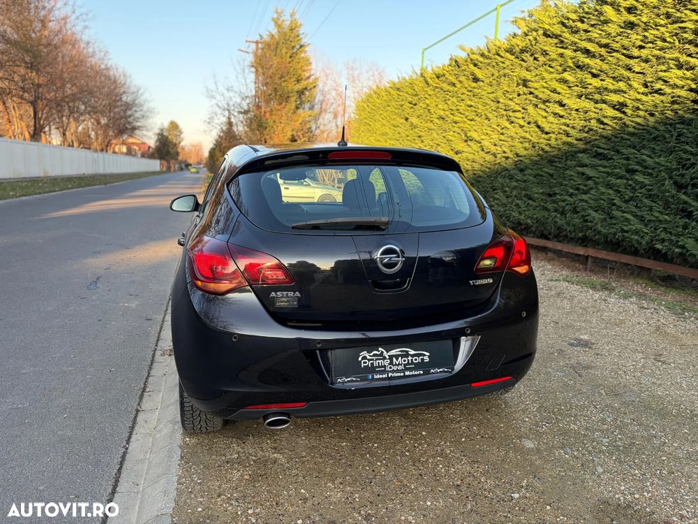 Opel Astra 1.4 Turbo Innovation - 13