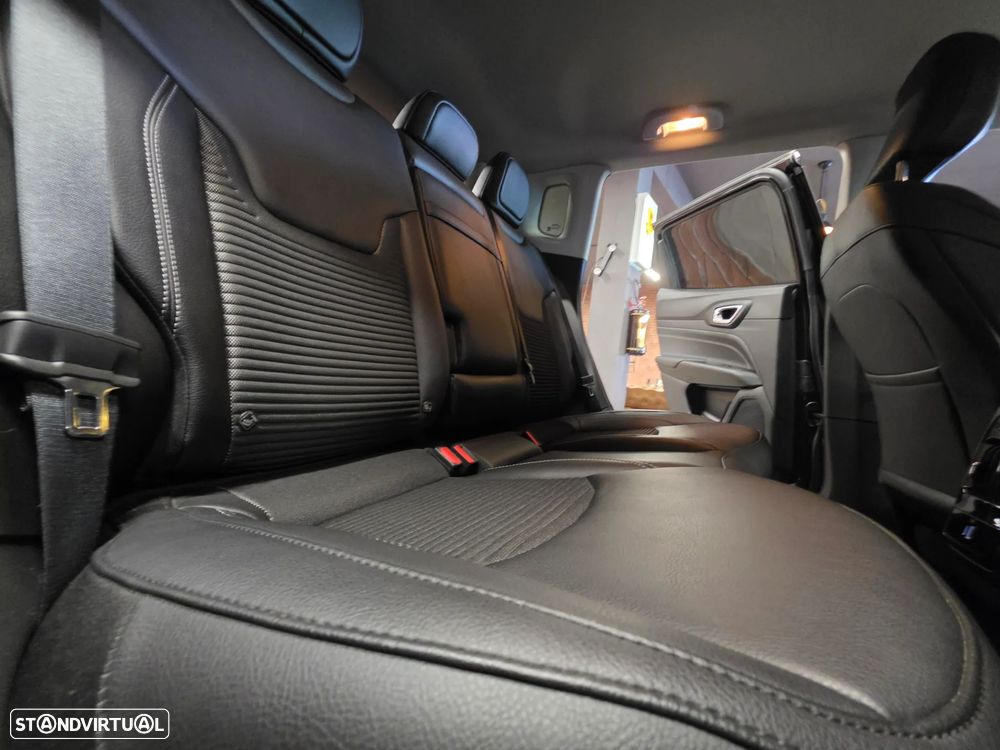 Jeep Compass 1.3 TG Limited S - 26
