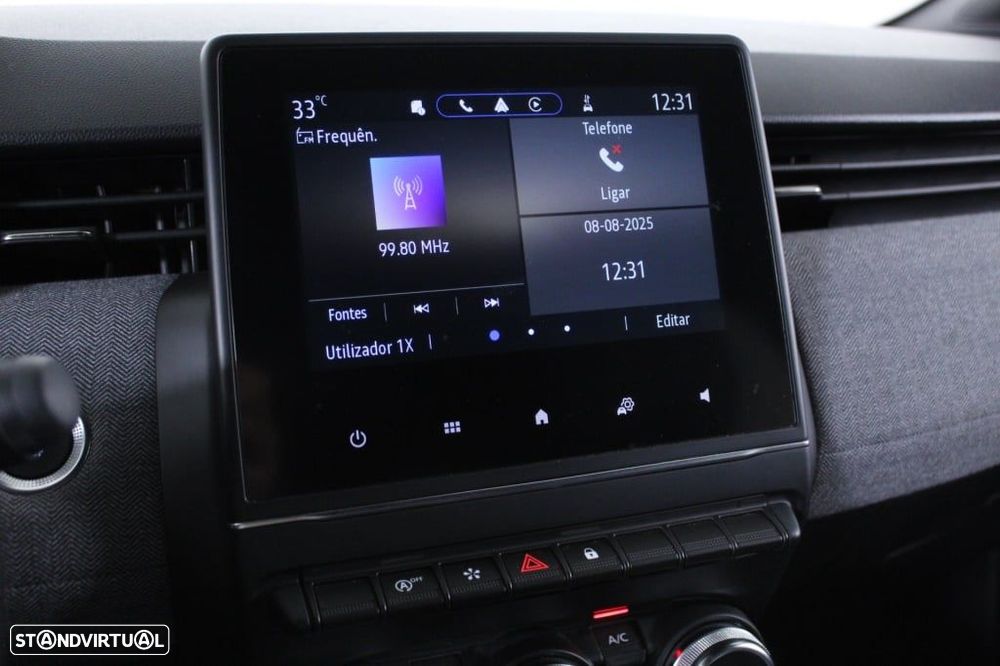 Renault Clio 1.0 TCe Techno Bi-Fuel - 27