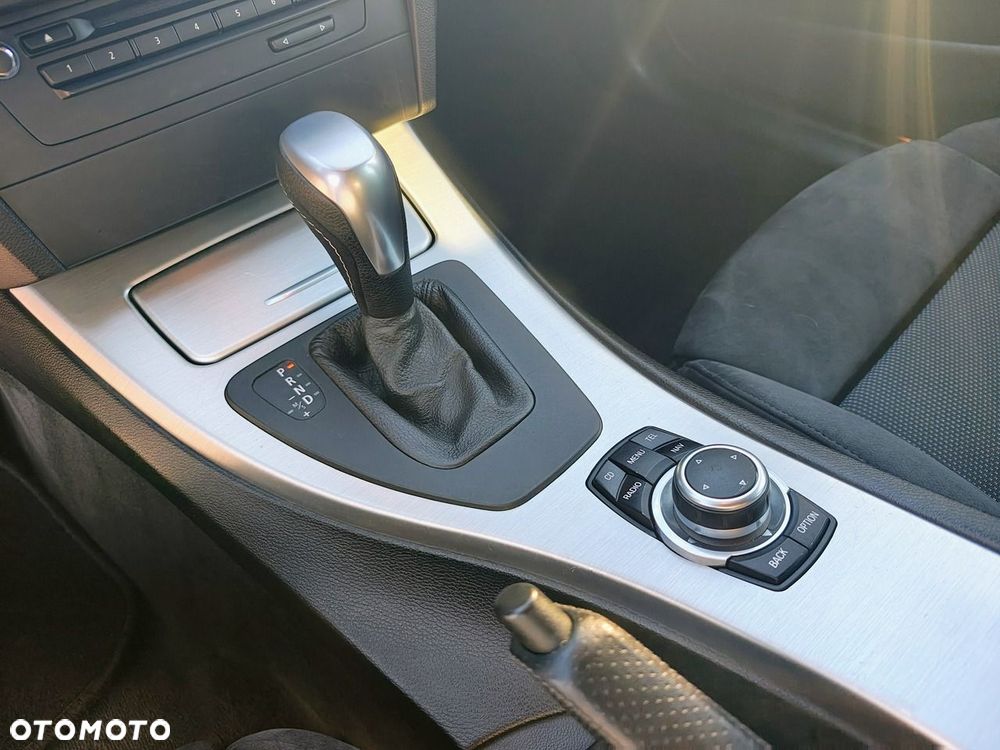 BMW Seria 3 - 37