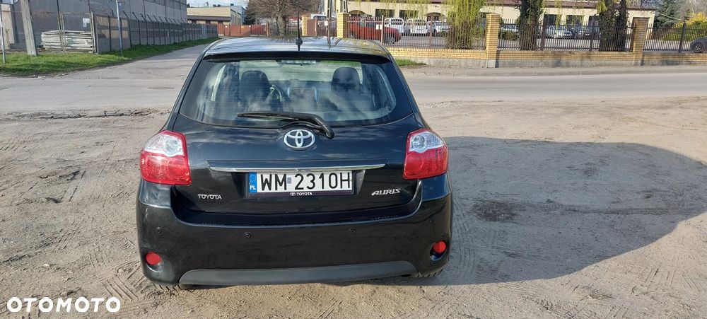 Toyota Auris 1.6 Luna - 11
