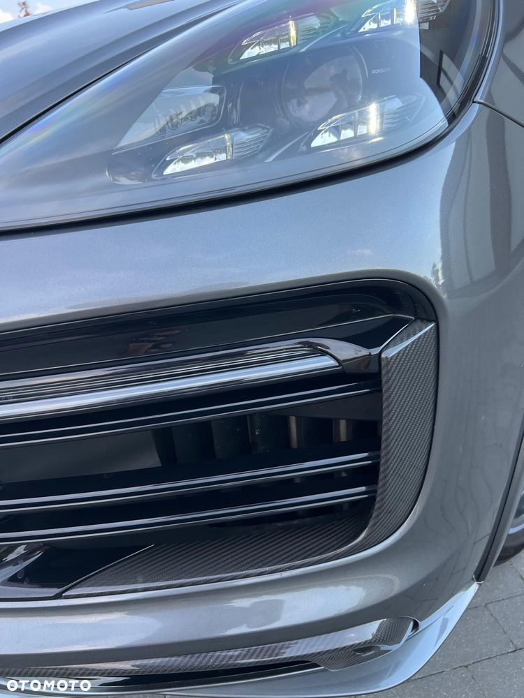 Porsche Cayenne - 31