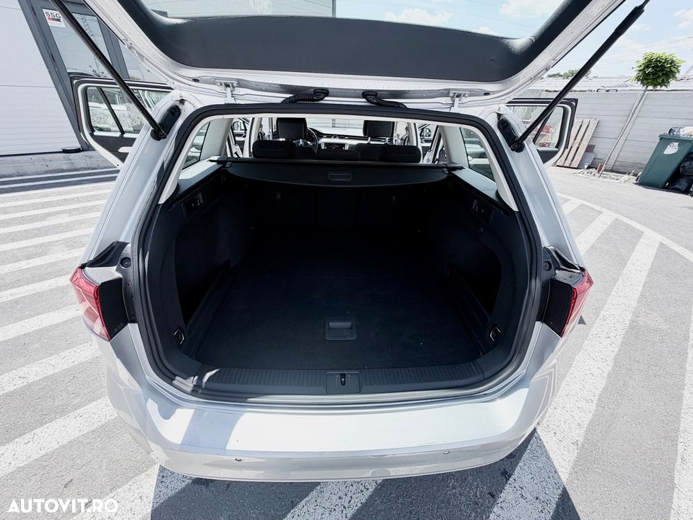 Volkswagen Passat - 3