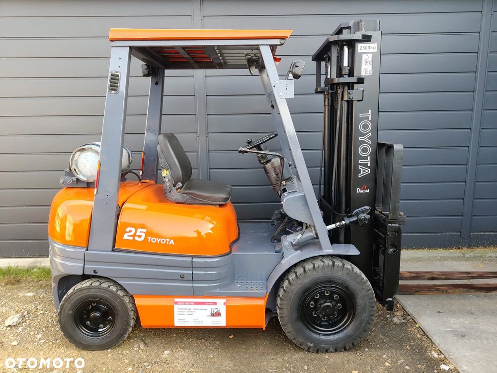 Toyota 6FGF25 - 1