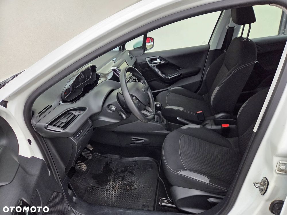 Peugeot 208 1.6 BlueHDi Active - 8