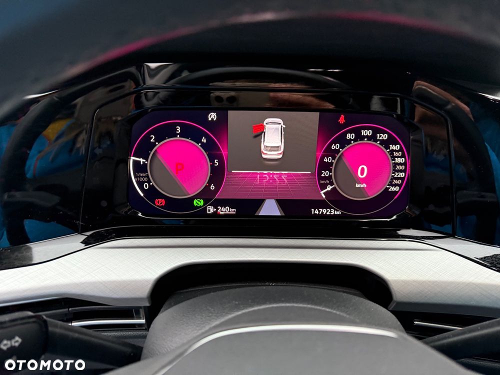 Volkswagen Golf - 18