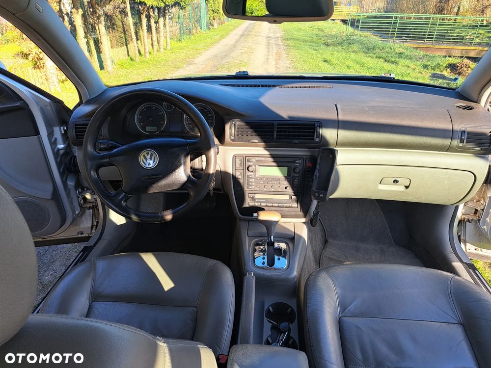 Volkswagen Passat 1.9 TDI Comfortline Tiptr - 8