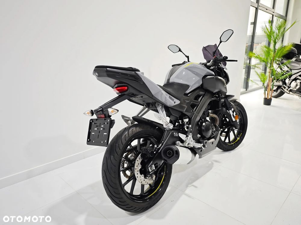 Yamaha MT - 8