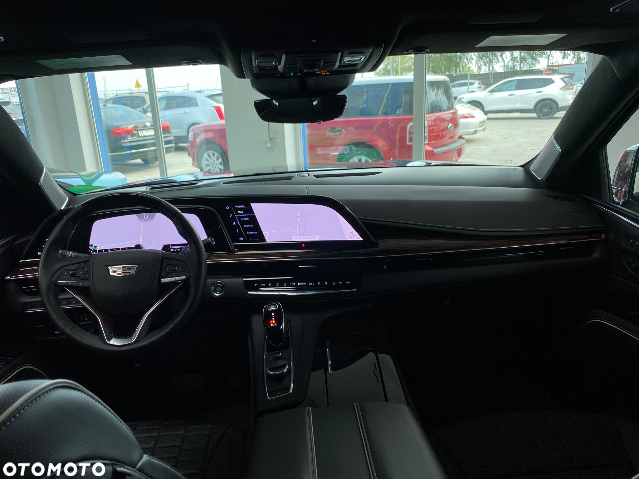 Cadillac Escalade 6.2 V8 AWD AT Platinum - 28