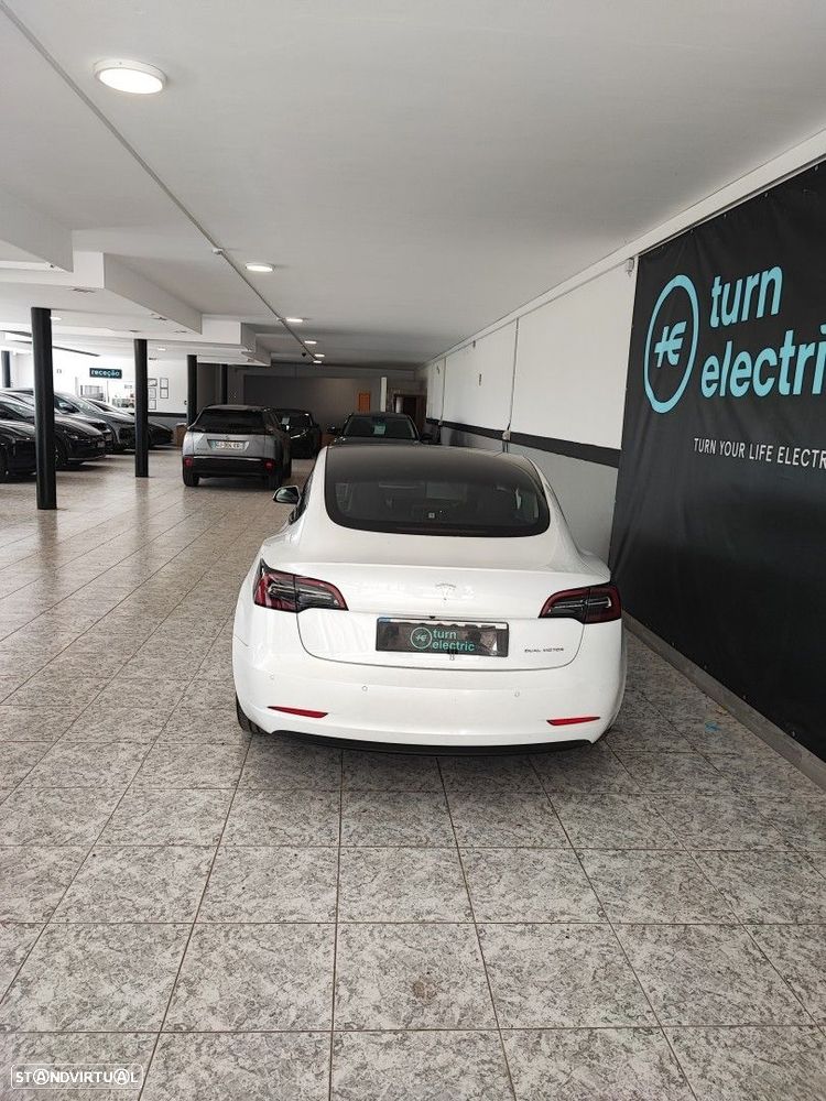 Tesla Model 3 Long-Range Dual Motor AWD - 3
