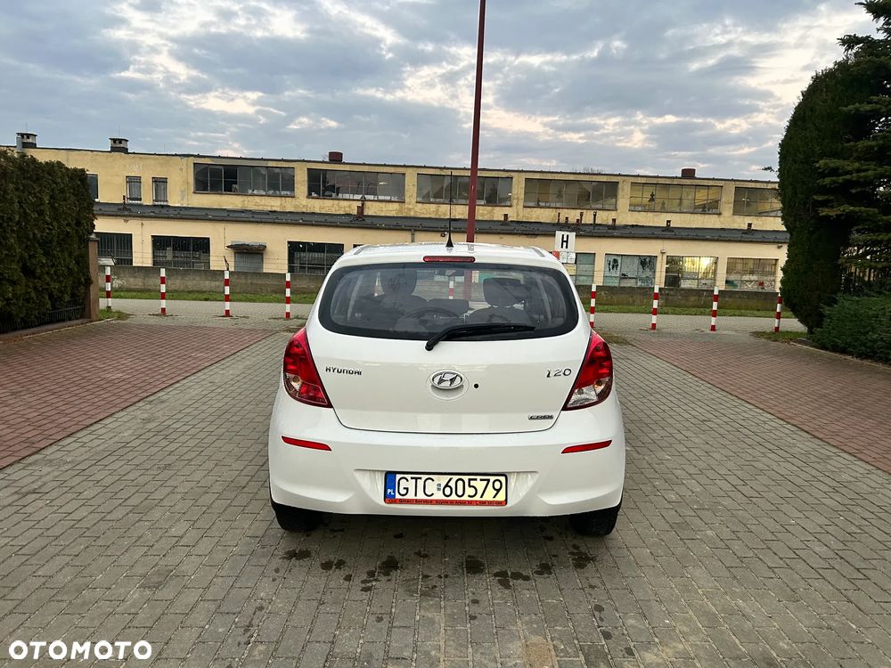 Hyundai i20 1.1 CRDi Classic + - 7