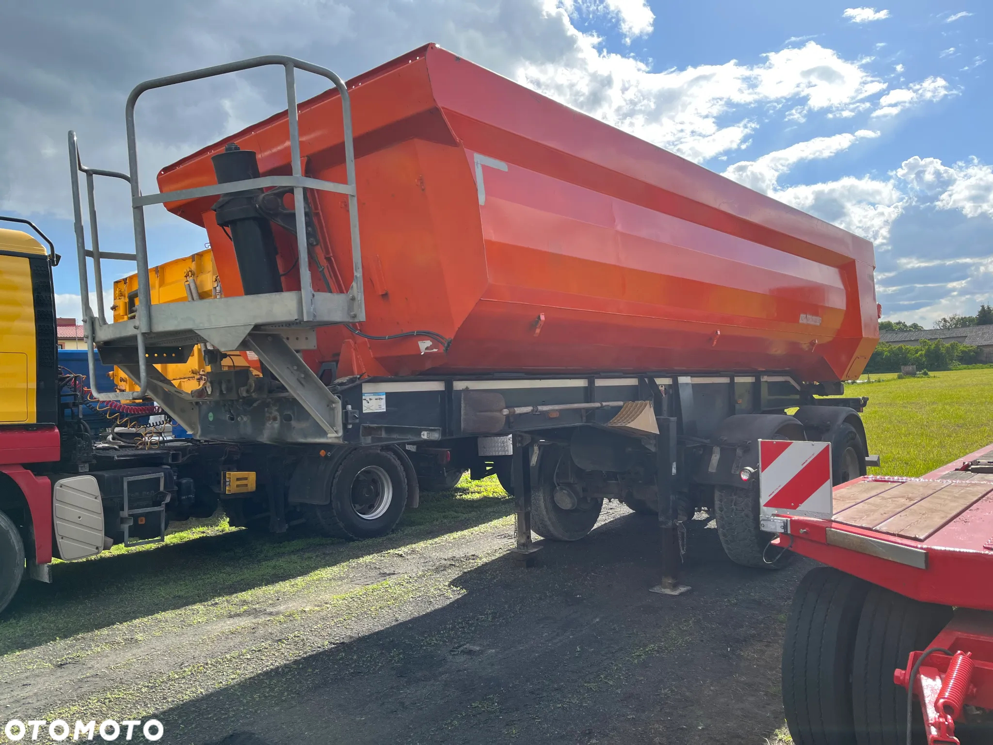 Schwarzmuller SM K-serie oś skrętna rynna Hardox 38t dmc zestaw naczepa wywrotka - 4