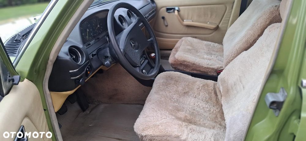 Mercedes-Benz 280 - 27