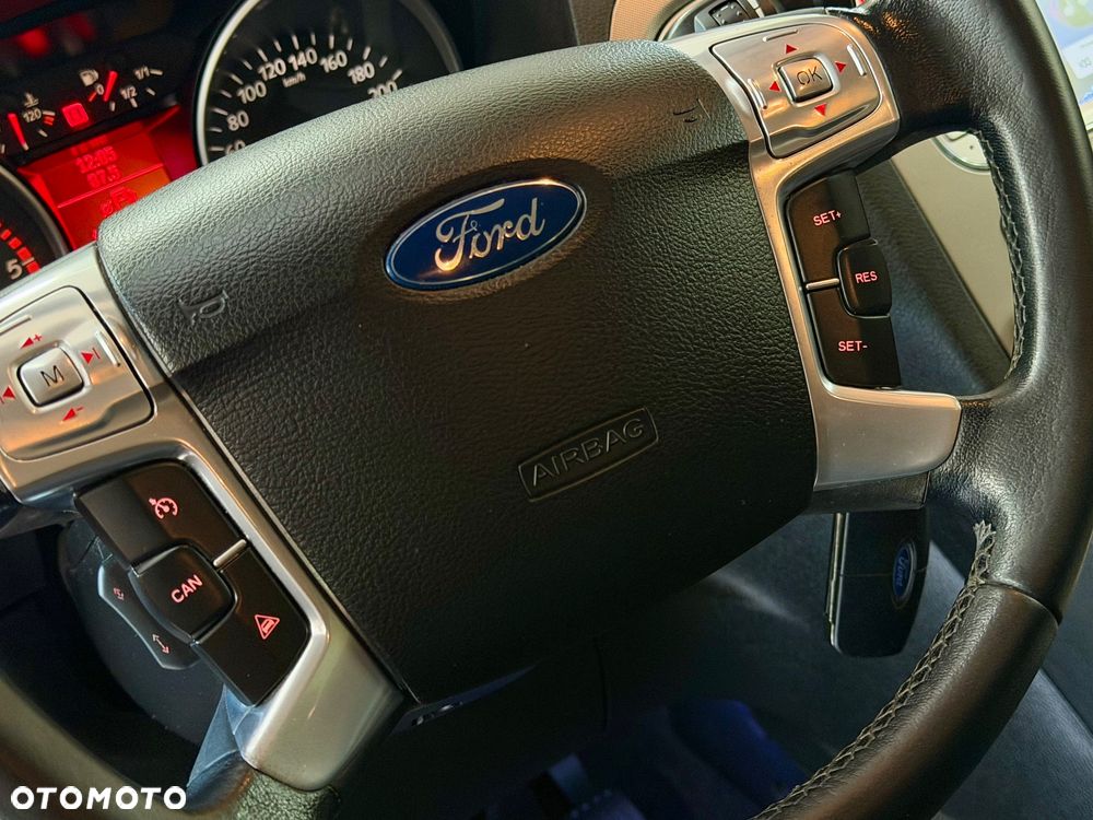 Ford S-Max - 35