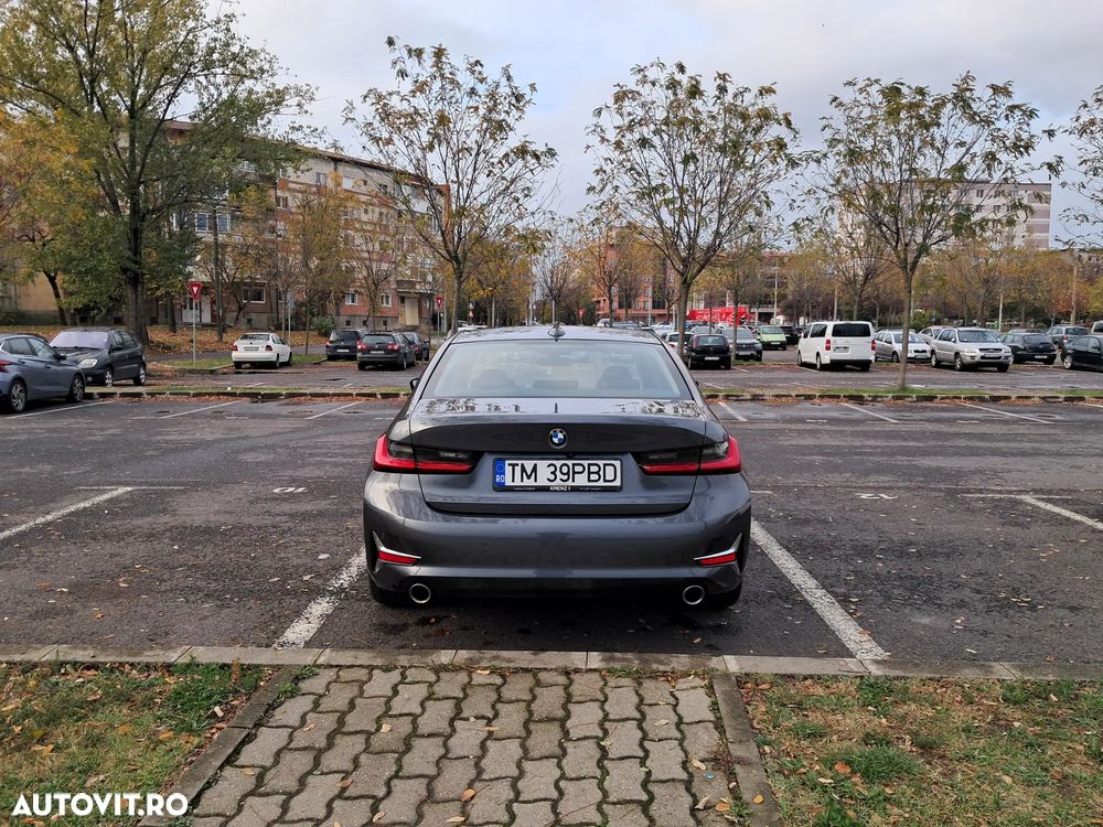 BMW Seria 3 330i AT Luxury Line - 5