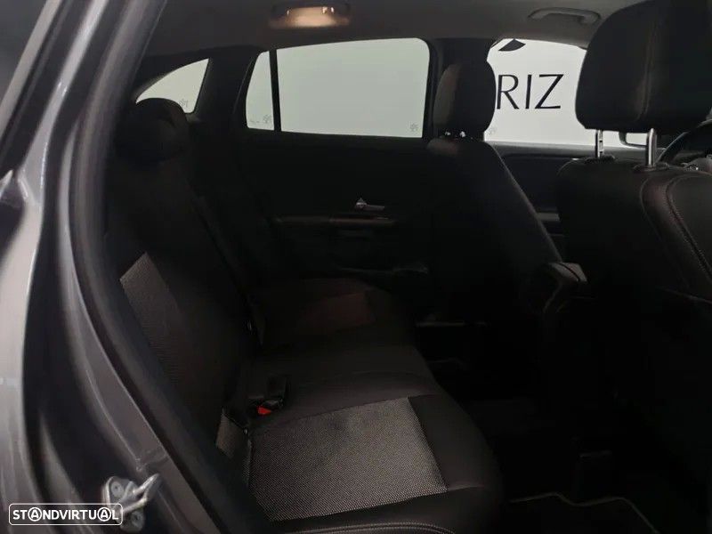 Mercedes-Benz GLA 180 d - 22