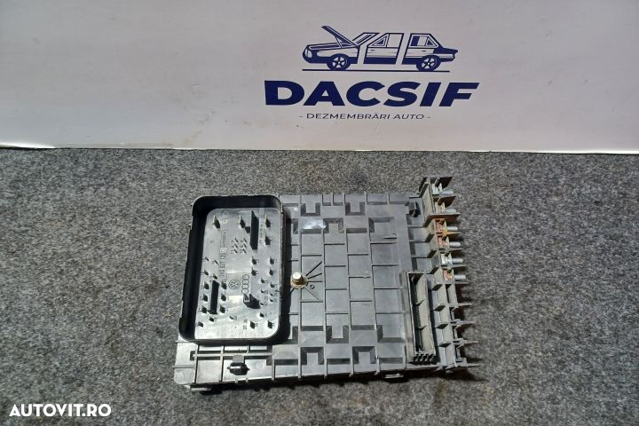 Panou sigurante motor 1K0937125D Volkswagen VW Golf 6 [2008 - 2015] H - 3