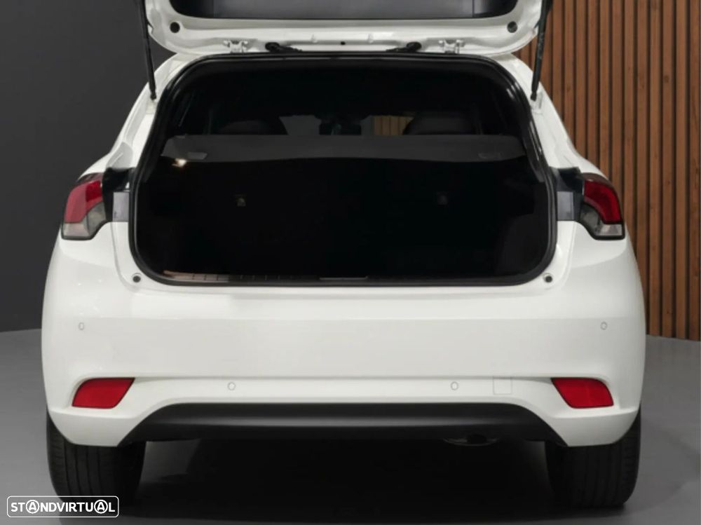Fiat Tipo - 12