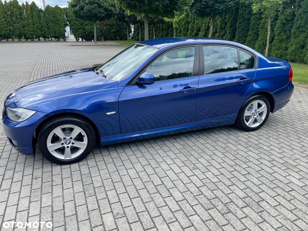 BMW Seria 3 318i - 13
