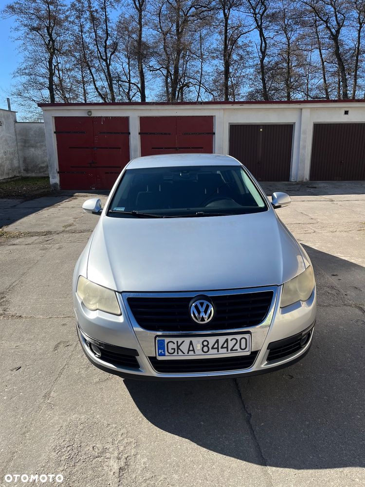 Volkswagen Passat 2.0 TDI Trendline - 3