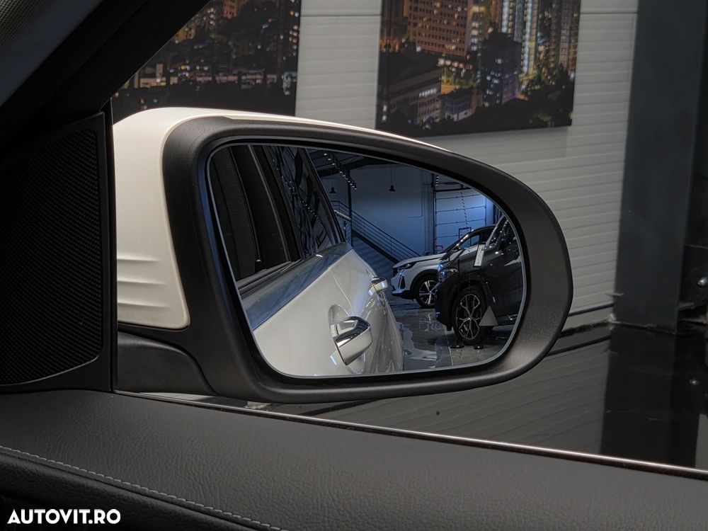 Mercedes-Benz GLC 300 e 4Matic 9G-TRONIC AMG Line Plus - 16