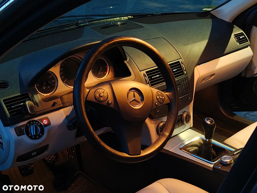 Mercedes-Benz Klasa C - 20