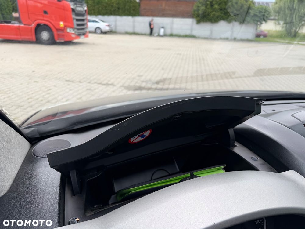 Peugeot Partner 1.6 HDi Outdoor - 31