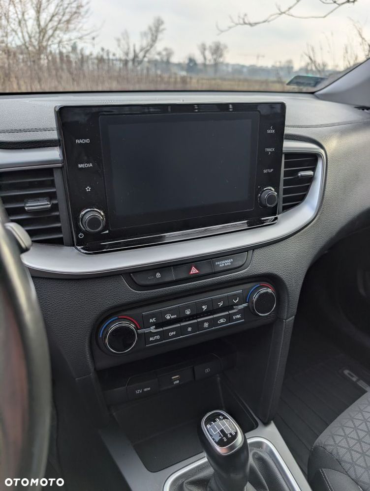 Kia Ceed 1.4 T-GDI M - 6