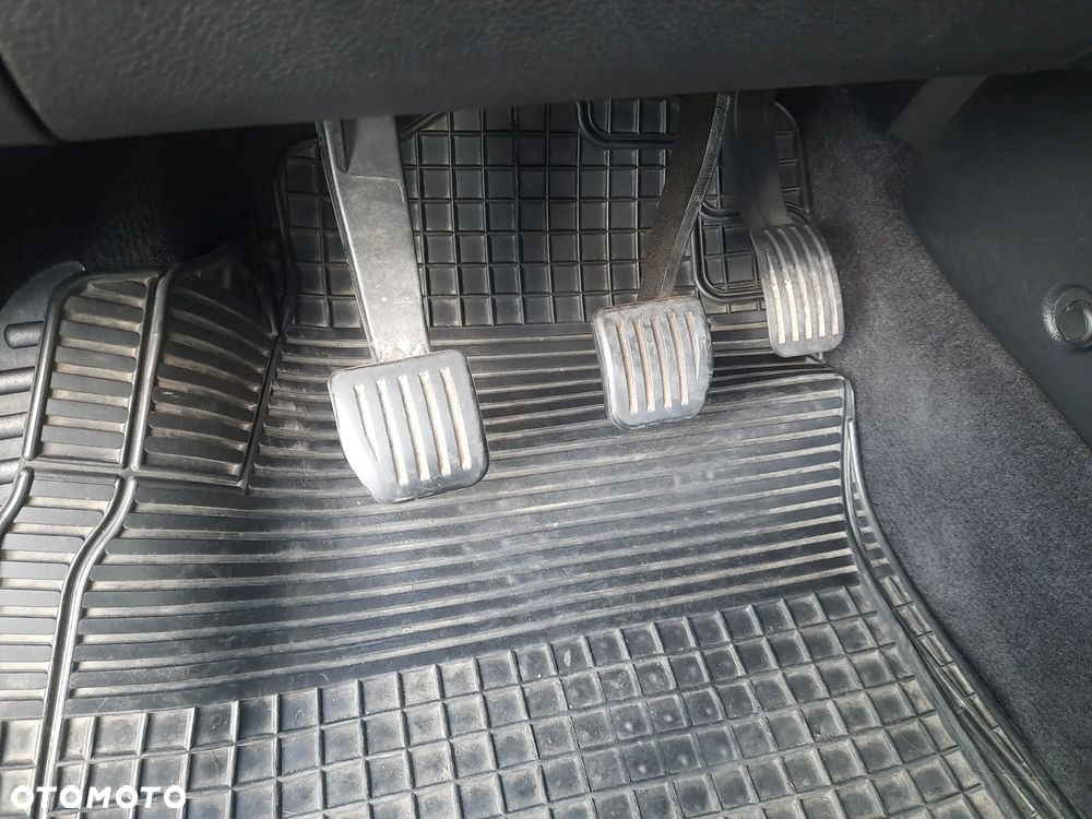 Ford Galaxy 1.8 TDCi Ghia - 9